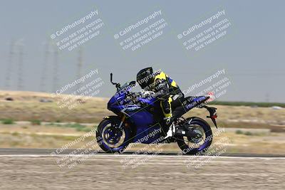media/Aug-03-2025-TrackDaz (Sun) [[bf4a71acf9]]/B Group/1220pm (Wheelie Bump)/